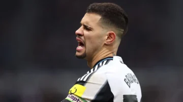 برونو غيمارايس يخضع للعزل الصحي عقب رحلة مع فريق نيوكاسل إلى برشلونة